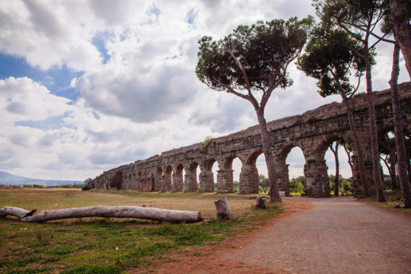 ancient-aqueduct-parco-degli-acquedotti-rome-it-2022-03-08-00-30-26-utc