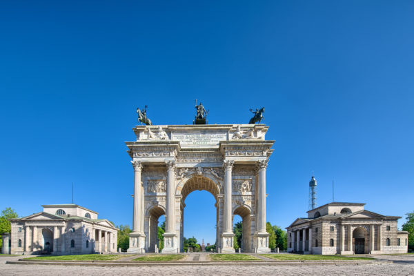 arco-della-pace-milan-2021-08-26-18-34-26-utc