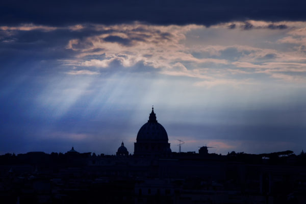 saint-peter-s-basilica-at-dusk-vatican-city-rome-2022-02-01-23-43-31-utc